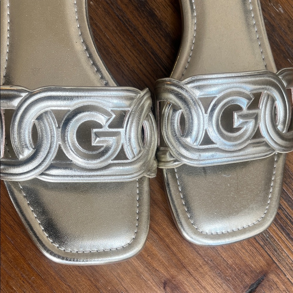 GBG Los Angeles Metallic Gold Sandals - Picture 2 of 4